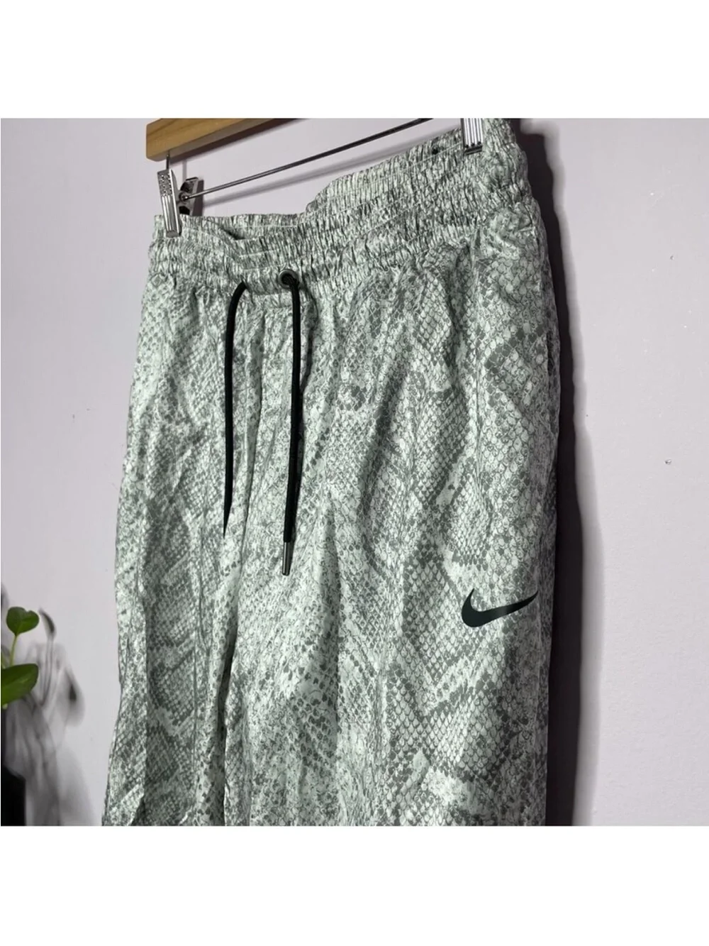 Nike reposhing this